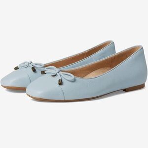 Vionic Klara ballet flats in light blue leather SZ 8.5